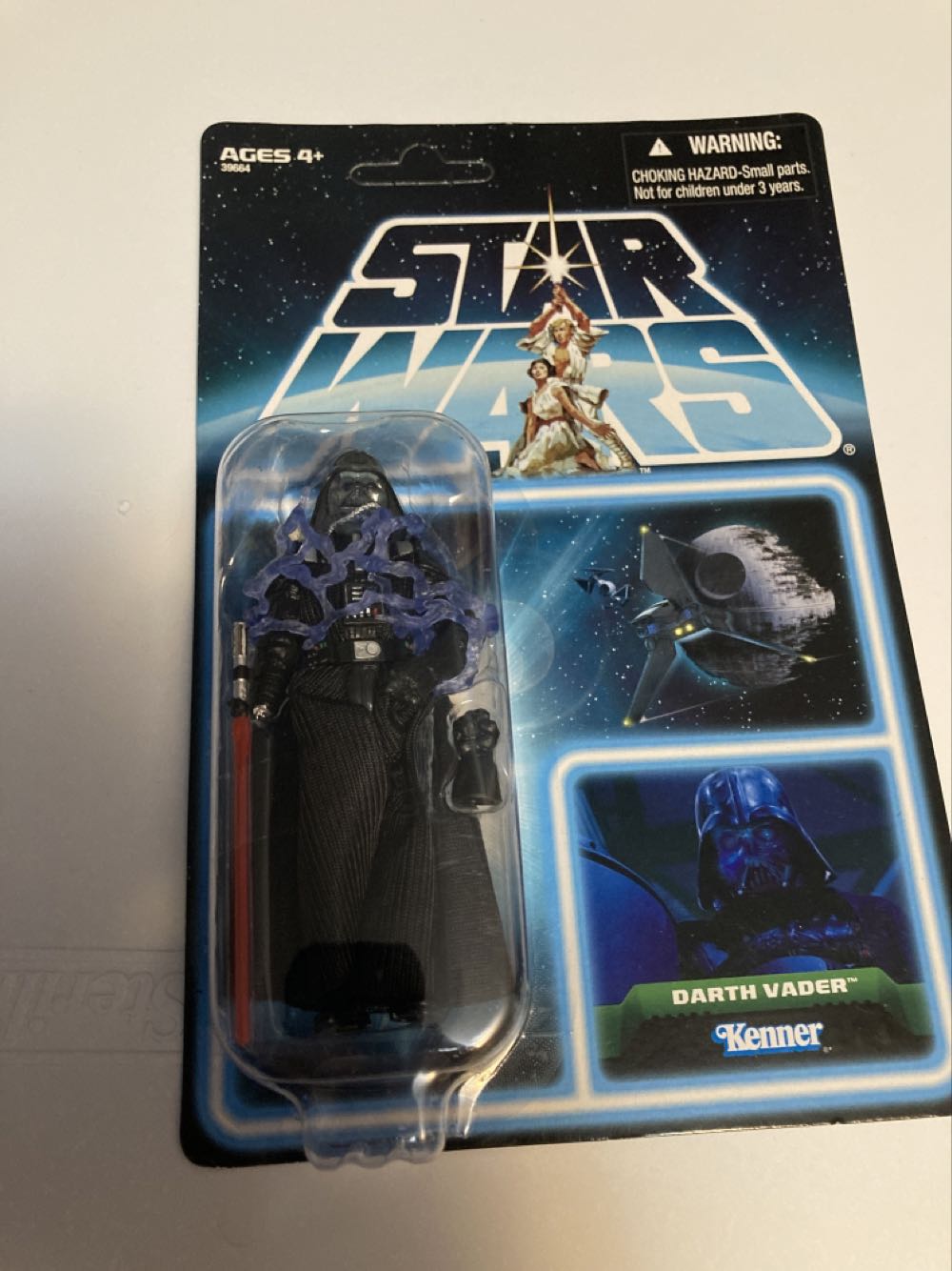 Star Wars: Vintage Collection - Lost Line - #6 - Darth Vader - Hasbro (The Lost Line) action figure collectible [Barcode 653569768968] - Main Image 3