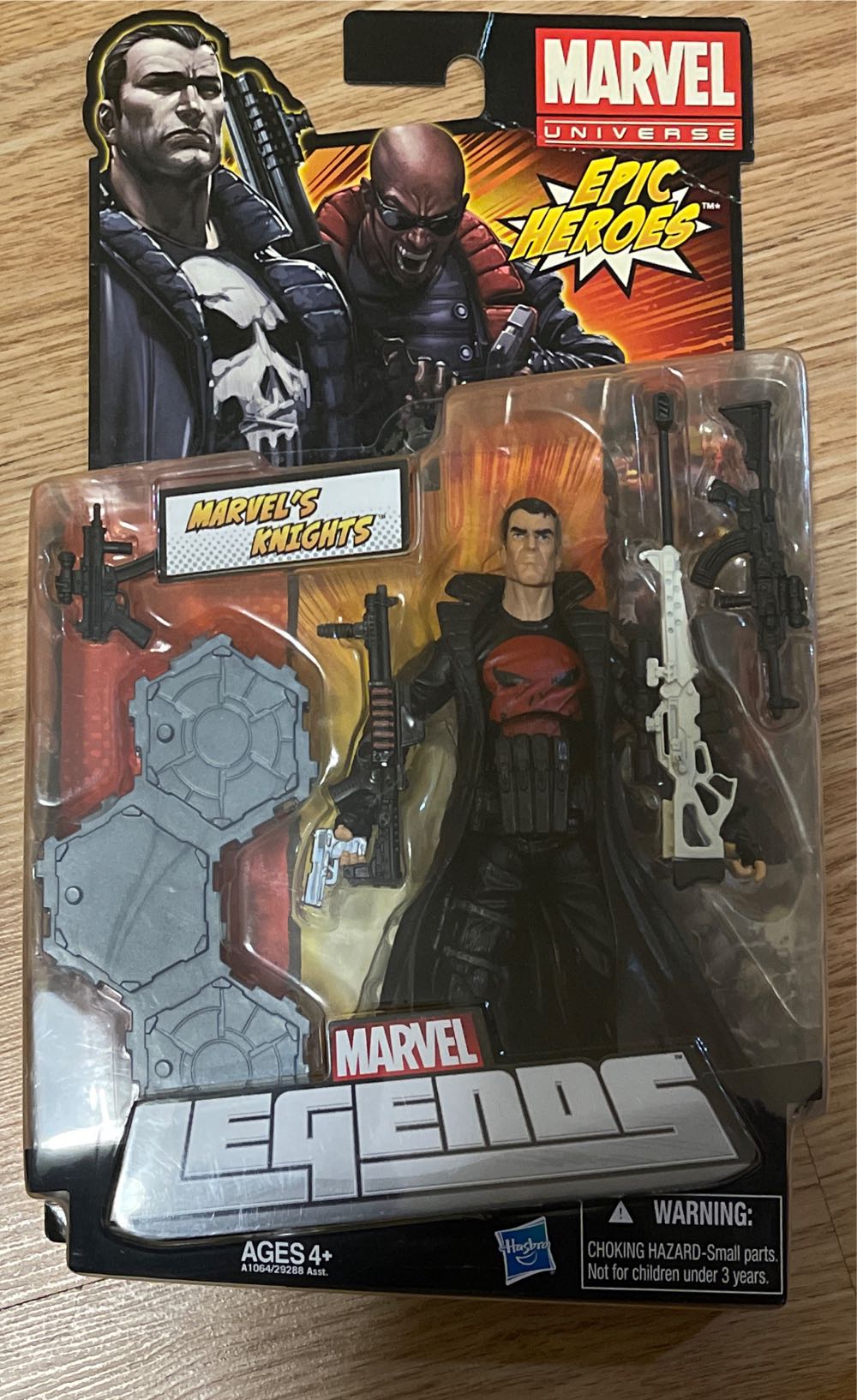 Marvel Legends Epic Heroes Series Marvel Knights THE PUNISHER (Thunderbolts Variant) - Hasbro (Marvel Legends) action figure collectible [Barcode 653569775867] - Main Image 3