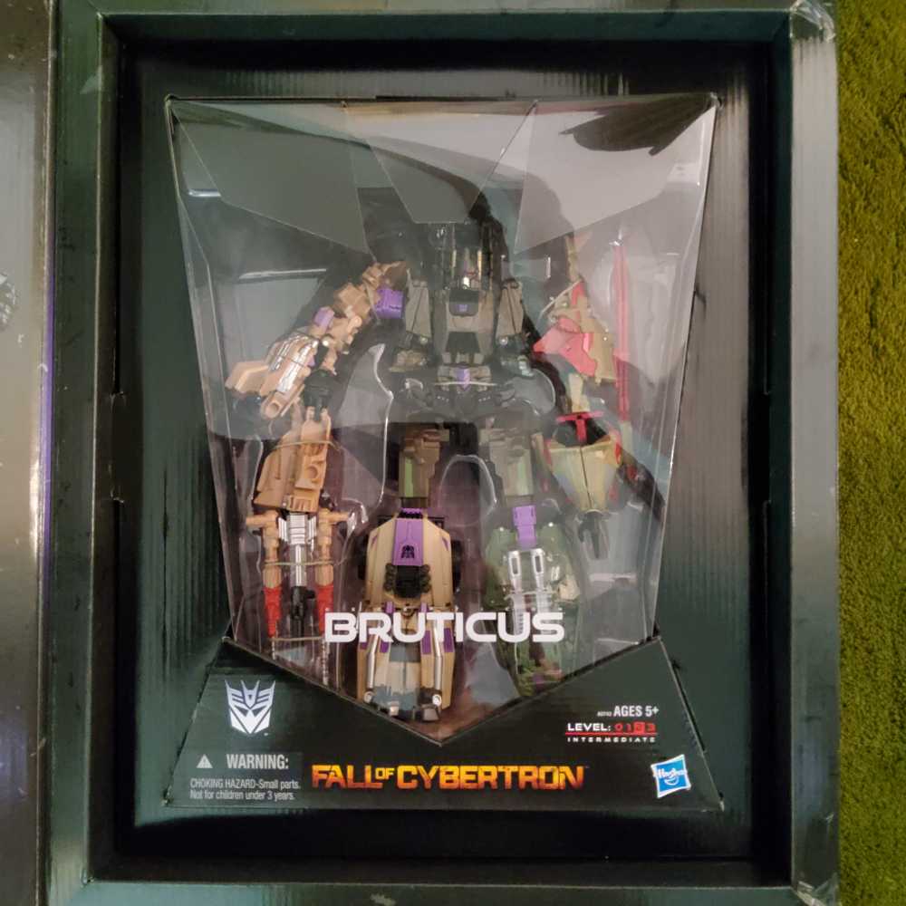 Bruticus SDCC FOC - Hasbro (Fall of Cybertron) action figure collectible [Barcode 653569776918] - Main Image 2