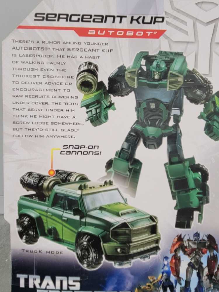 Transformers Prime: Kup, Sergeant - Hasbro (Prime) action figure collectible [Barcode 653569785583] - Main Image 4