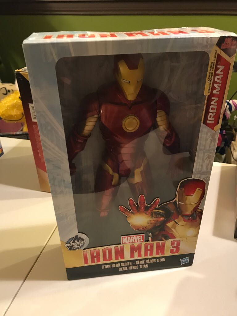 Marvel Legends Titanium Series 15” Iron Man  action figure collectible [Barcode 653569855620] - Main Image 2