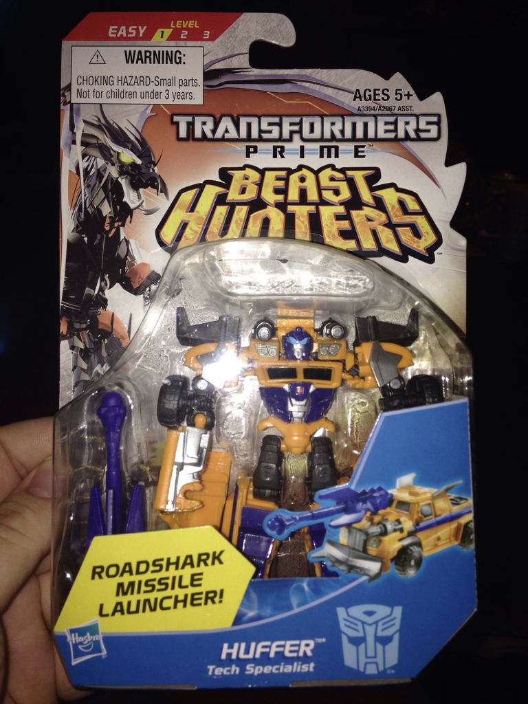 Huffer - Hasbro (Transformers: Prime) action figure collectible [Barcode 653569858102] - Main Image 1