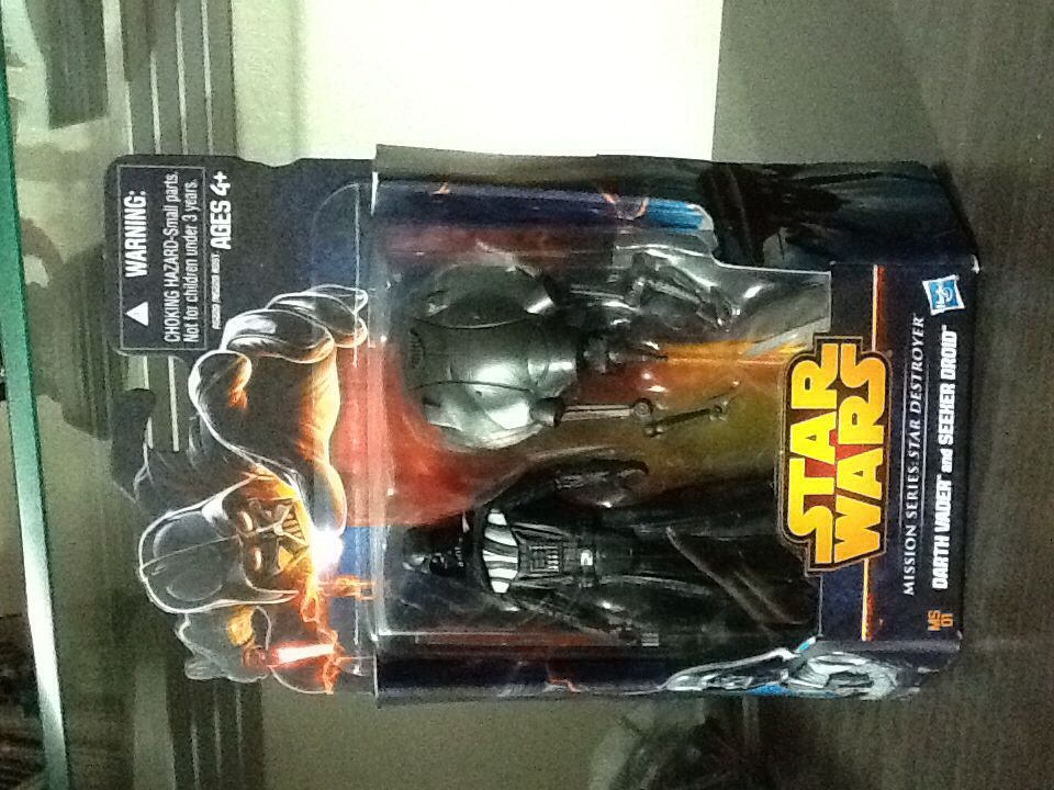 Darth Vader/ Seeker Droid - Hasbro (Saga Legends Series) action figure collectible [Barcode 653569878995] - Main Image 2