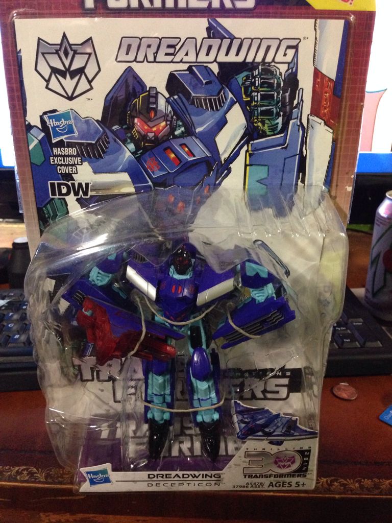 Thrilling 30 Dreadwing - Hasbro (Transformers: Thrilling 30) action figure collectible [Barcode 653569890423] - Main Image 1