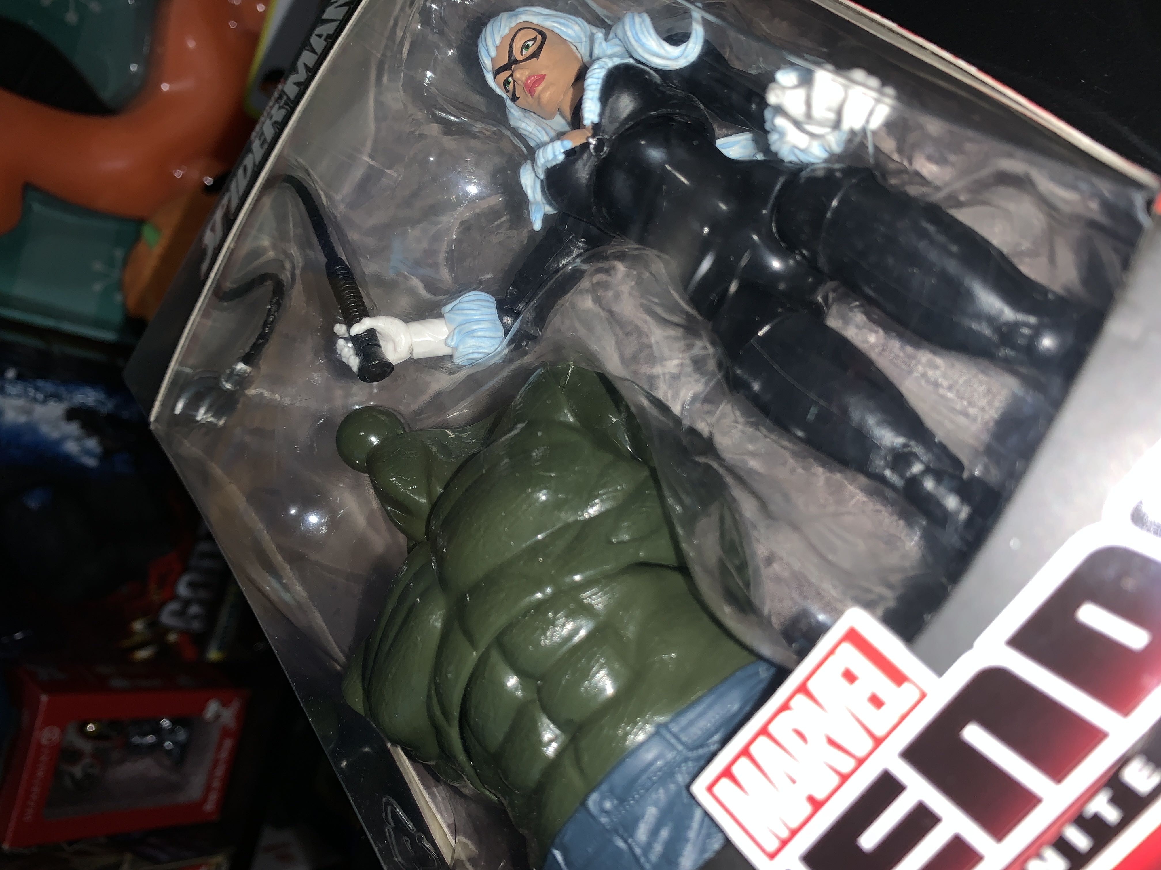 Black Cat - Hasbro (Marvel Legends) action figure collectible [Barcode 653569910039] - Main Image 3