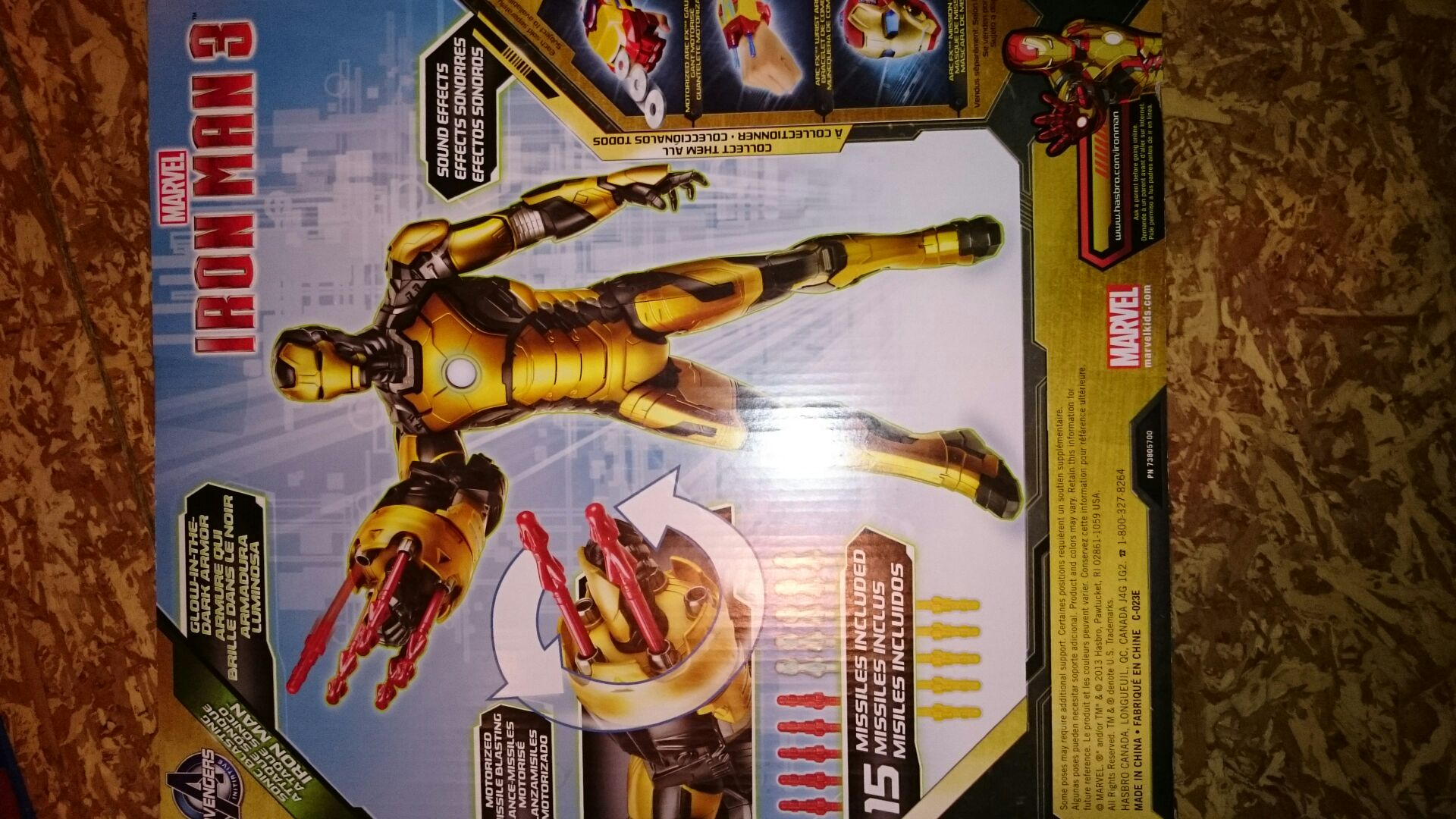 Iron Man Sonic Blasting  (Iron Man 3) action figure collectible [Barcode 653569916116] - Main Image 2