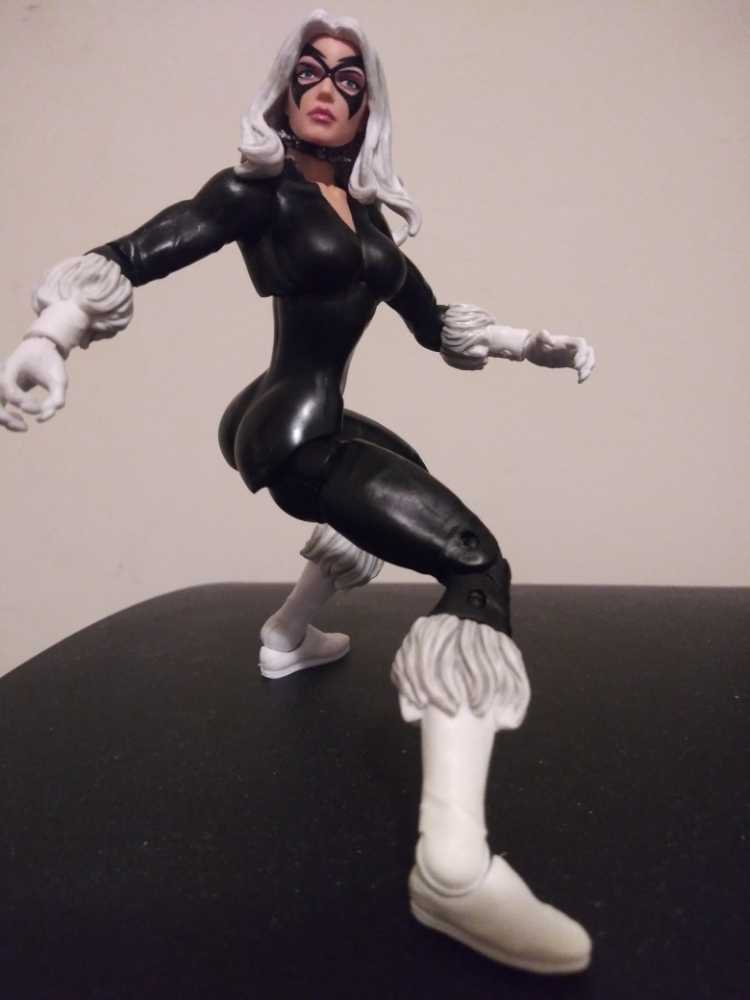 Black Cat - Hasbro (Marvel Legends) action figure collectible [Barcode 653569919285] - Main Image 2