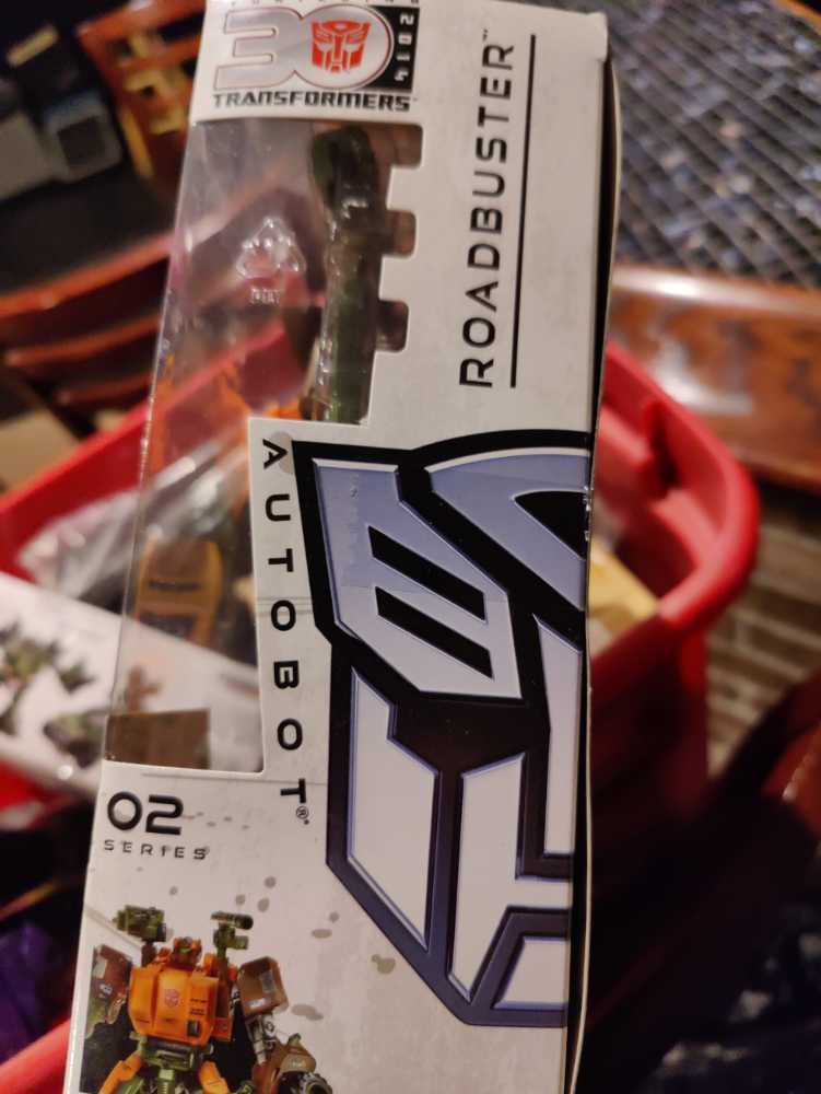 Transformers Generations: Roadbuster - Hasbro (Transformers Generations) action figure collectible [Barcode 653569937098] - Main Image 4