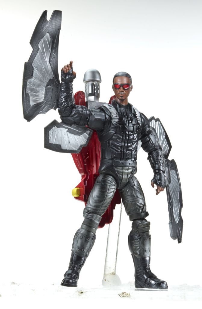 Falcon: Rocket Storm - Hasbro (Captain America: The Winter Soldier) action figure collectible [Barcode 653569975632] - Main Image 2