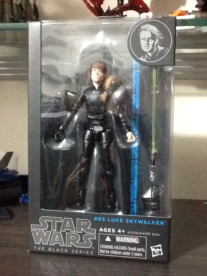 Luke Skywalker (Jedi) - Hasbro (Star Wars Black 6”) (Star Wars - The Black Series) action figure collectible [Barcode 653569979753] - Main Image 2