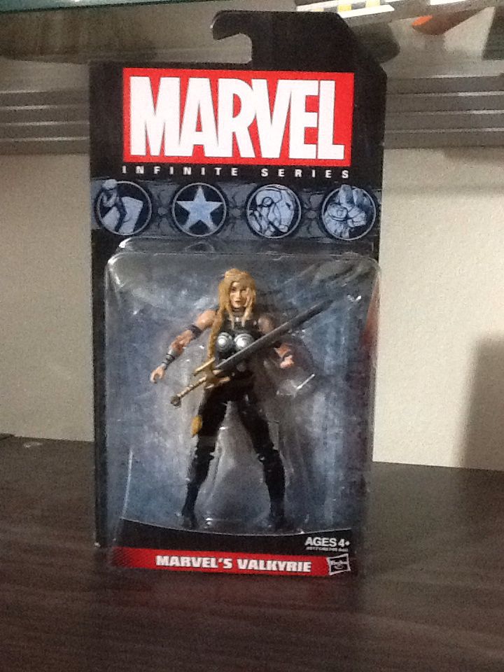 Valkyrie - Hasbro (Marvel Infinite Series) action figure collectible [Barcode 653569981787] - Main Image 2