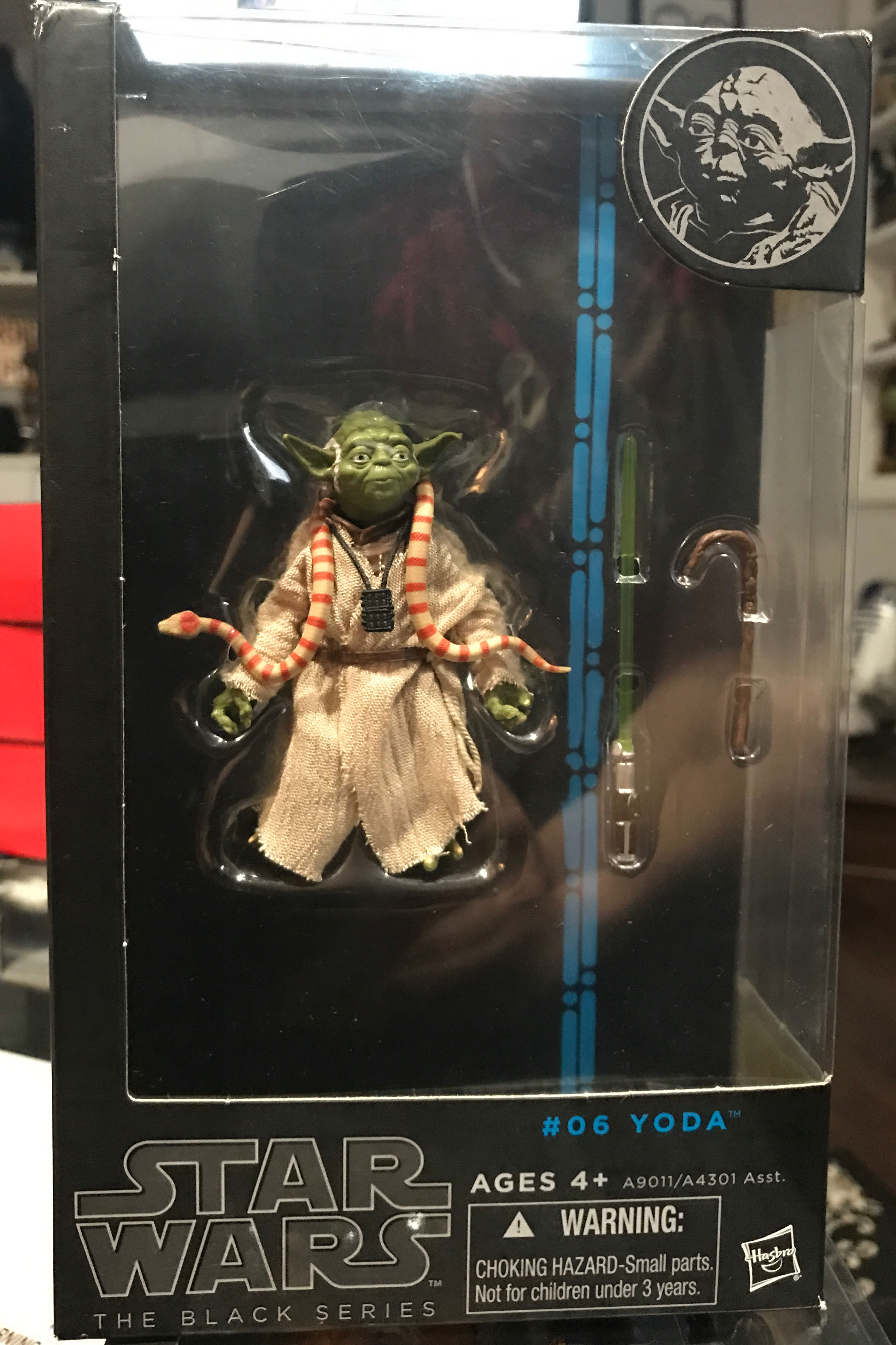 Star Wars The Black Series 2 06 Yoda - Hasbro (Star Wars Episode V The Empire Strikes Back) action figure collectible [Barcode 653569987987] - Main Image 3