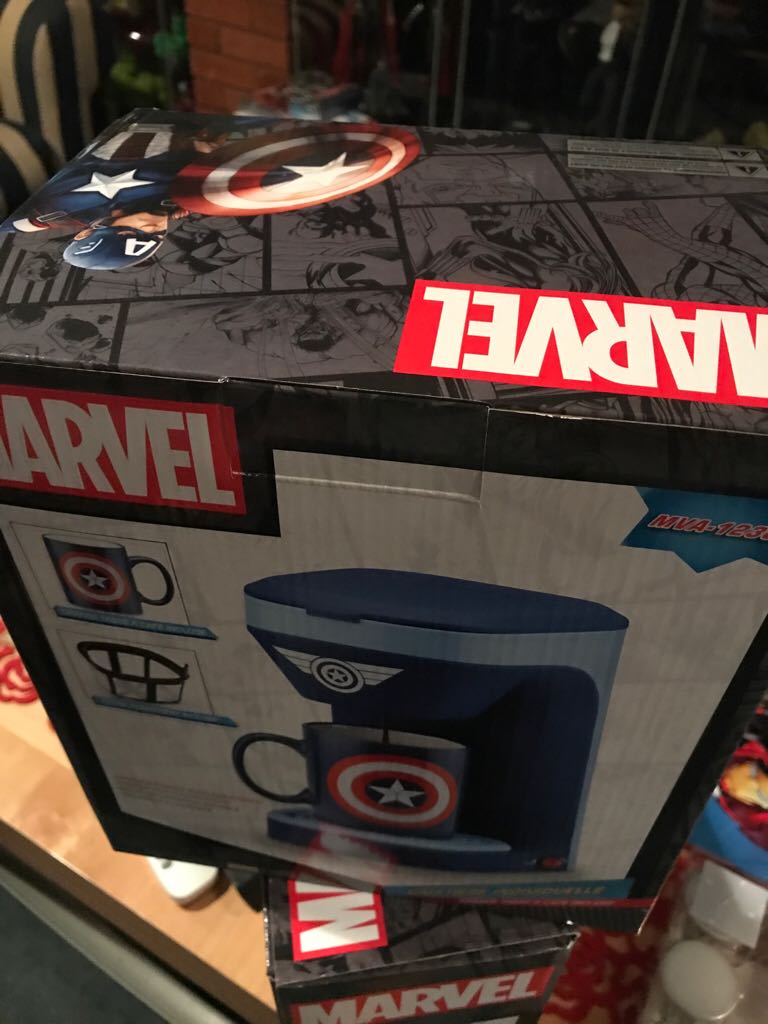 Marvel Captain America Single Coffee Perculator  action figure collectible [Barcode 655772015747] - Main Image 2