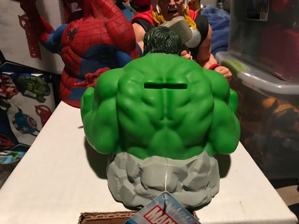 Marvel Comics Figural Bust Bank Mini - Hulk  action figure collectible [Barcode 658382221508] - Main Image 2