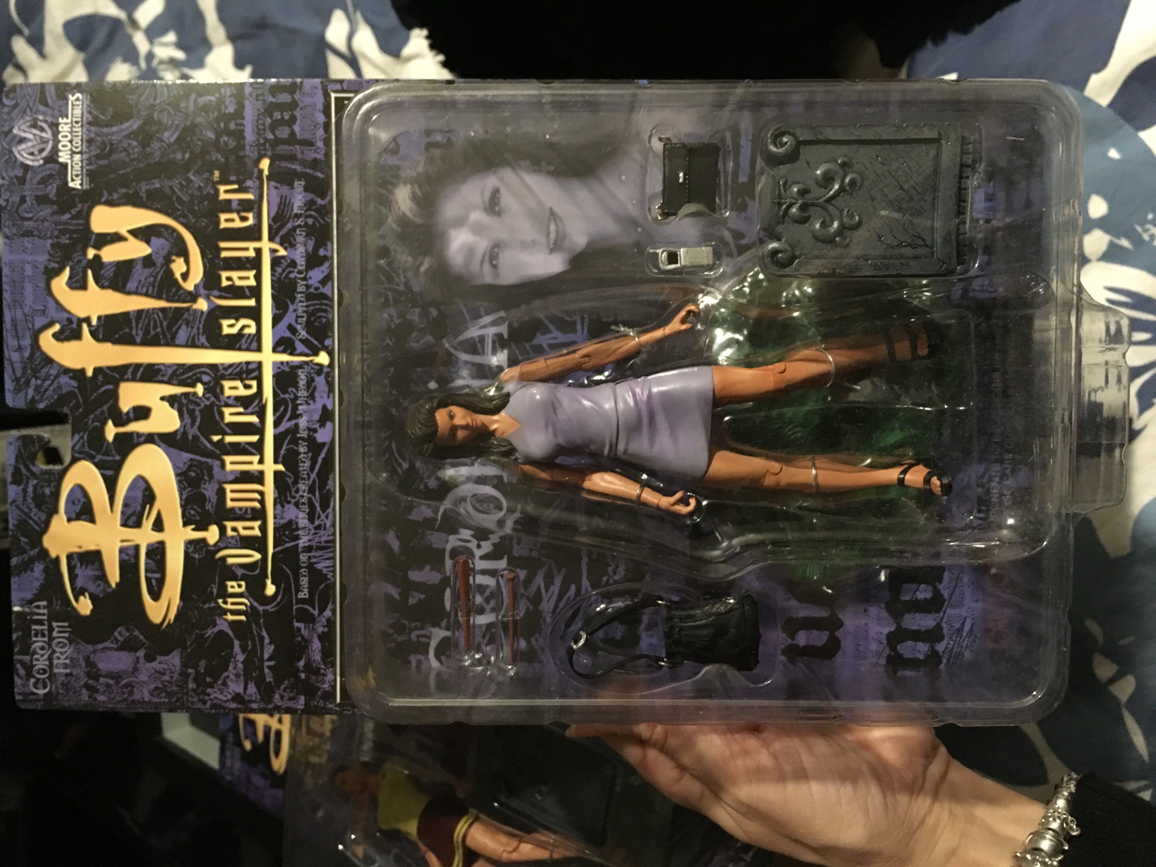 Cordelia - Buffy The Vampire Slayer - Moore Action Collectables (Buffy) (Buffy The Vampire Slayer) action figure collectible [Barcode 661470000329] - Main Image 3