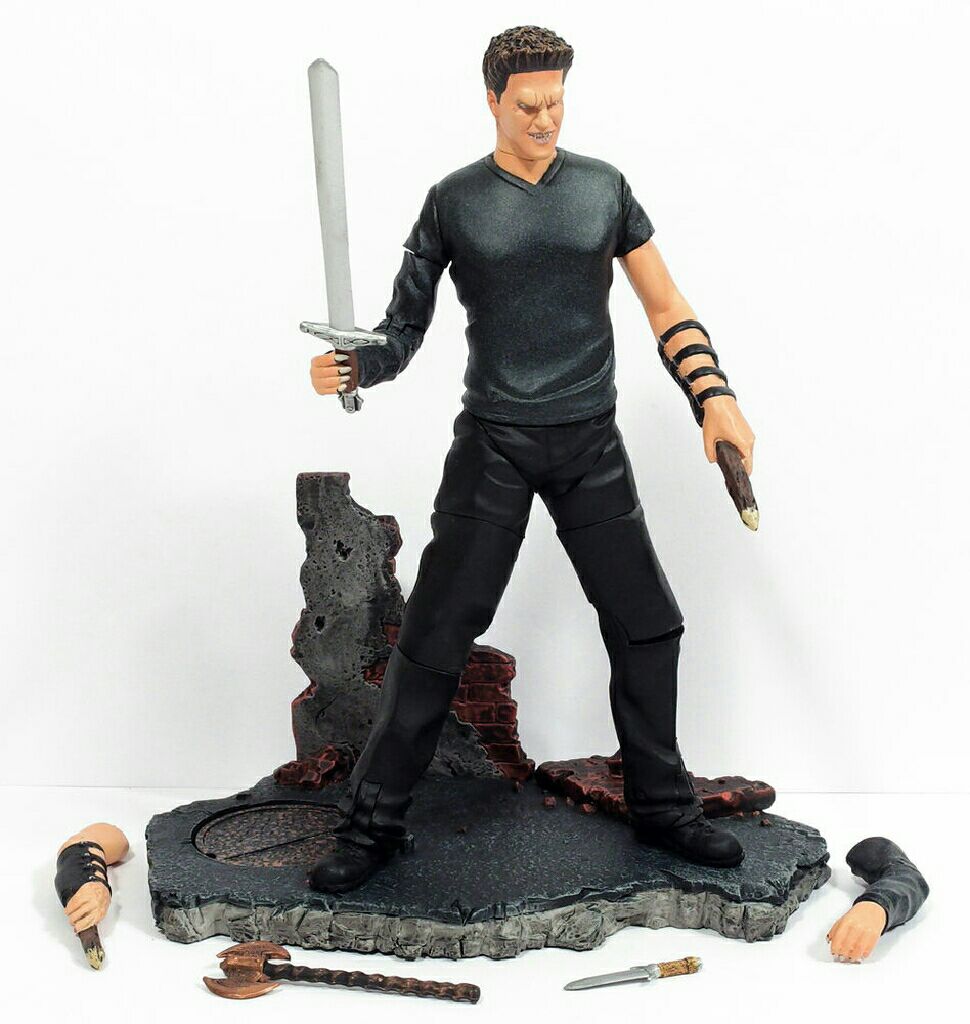 Angel Vampire  - Moore Action Collectibles (S1 Angel) action figure collectible [Barcode 661470010144] - Main Image 2
