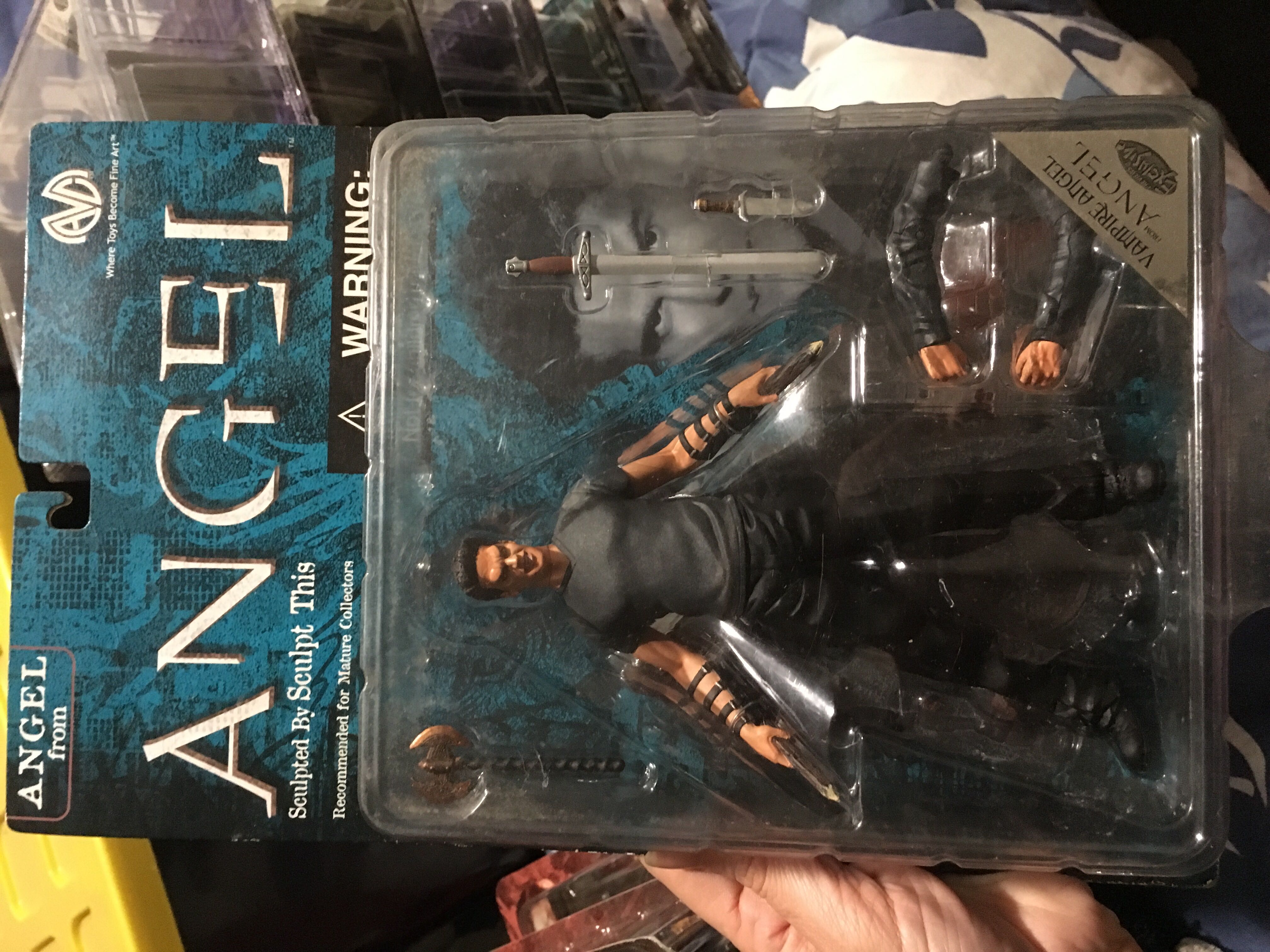 Angel Vampire  - Moore Action Collectibles (S1 Angel) action figure collectible [Barcode 661470010144] - Main Image 3