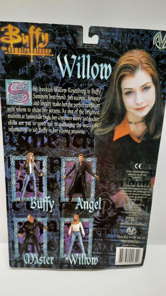 Willow BTVS - Moore Action Collectibles (Buffy) (Buffy The Vampire Slayer) action figure collectible [Barcode 661470090320] - Main Image 2