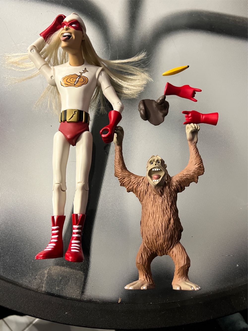 Chronic - Graphitti Designs (View Askew) action figure collectible [Barcode 661796000027] - Main Image 2