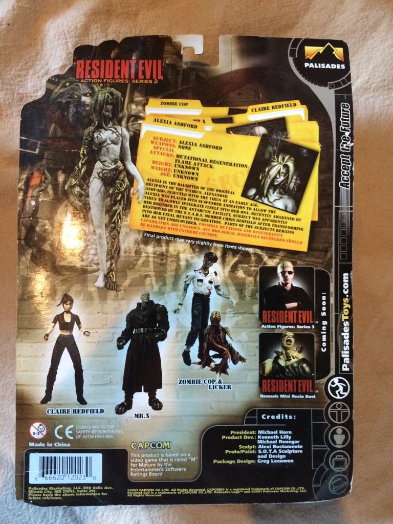Resident Evil Code: Veronica - Alexia  action figure collectible [Barcode 666620120230] - Main Image 2