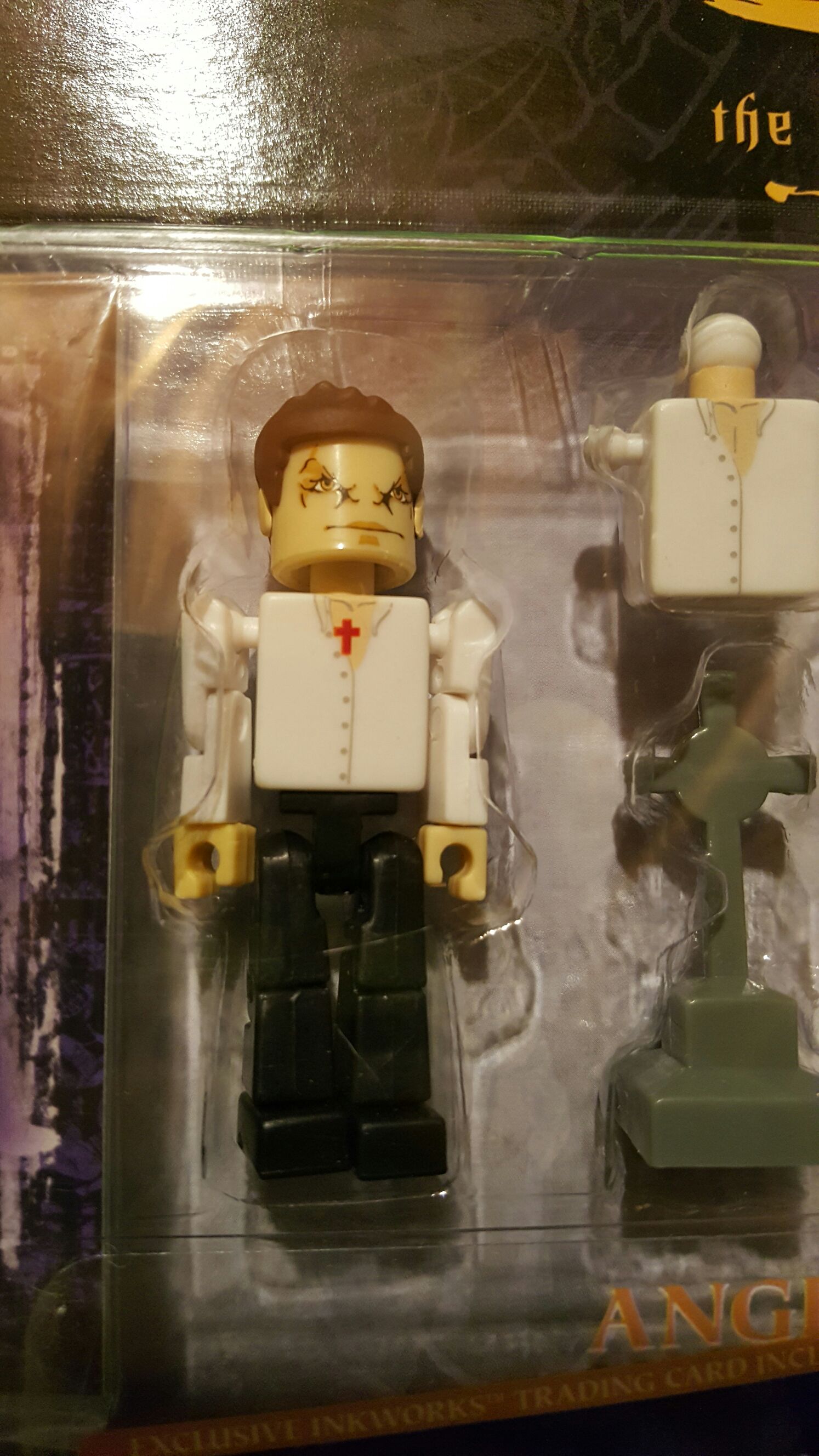 Buffy the Vampire Slayer Angel - Palz (Buffy The Vampire Slayer) action figure collectible [Barcode 666620740094] - Main Image 2