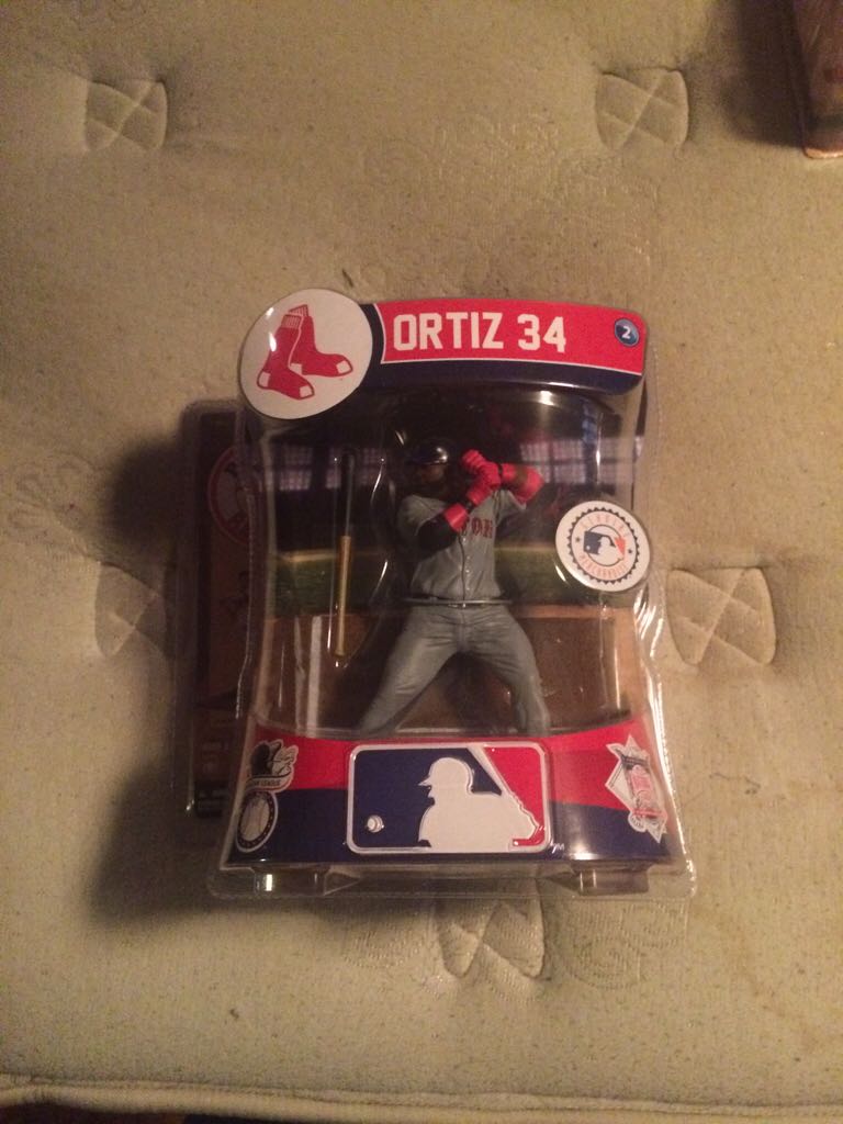 Black Cat Marvel Select Black Cat 7in Action Figure W/ Spider-man Dst Toys