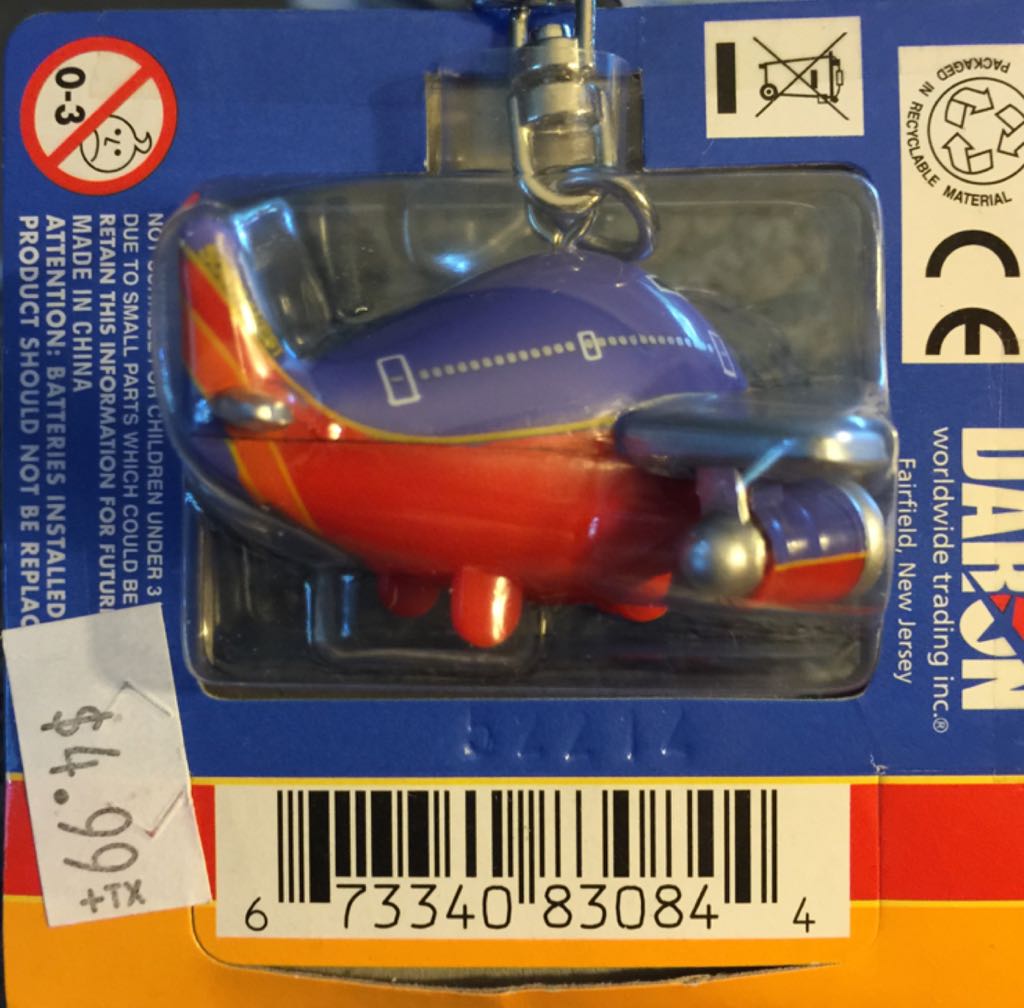 Keychains  - Daron Worldwide Trading, INC (Southwest Airlines) action figure collectible [Barcode 673340830844] - Main Image 2