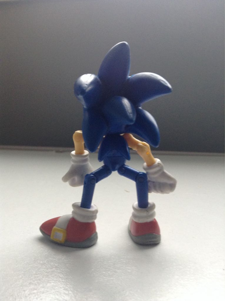 Sonic The Hedgehog ” Sonic Through Time ” Jazwares Figure Modern Sonic - Sega (Sonic The Hedgehog) action figure collectible [Barcode 681326657026] - Main Image 2