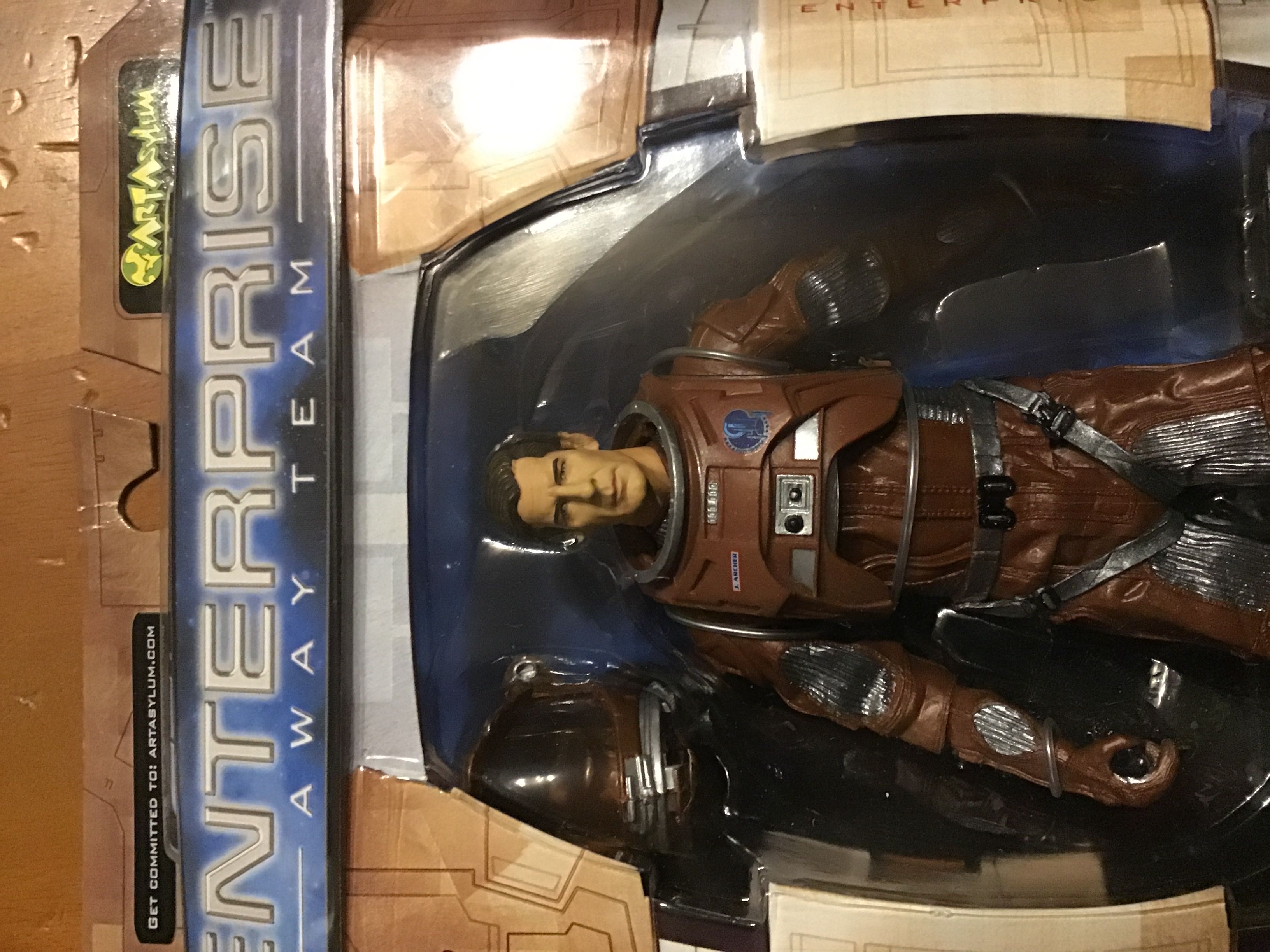 Jonathan Archer (Captain) Authentic Starfleet EVA Suit - Art Asylum (Star Trek Enterprise) action figure collectible [Barcode 687203859019] - Main Image 2