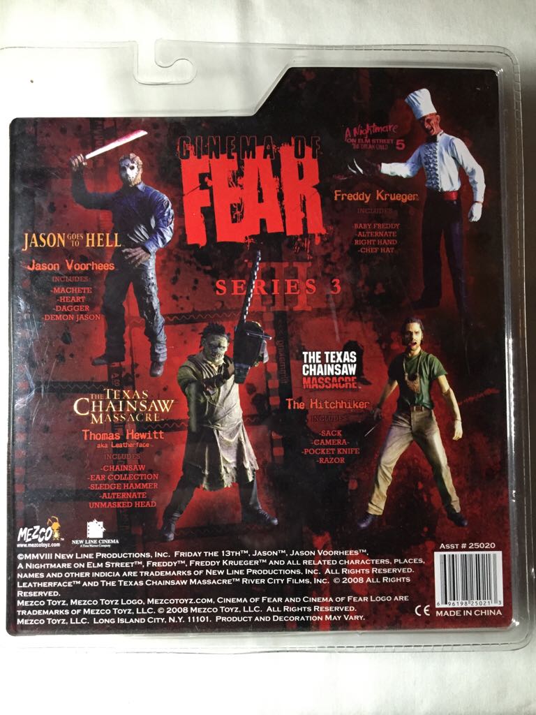 Freddy Krueger - Mezco (A Nightmare On Elm Street) action figure collectible [Barcode 696198250213] - Main Image 2
