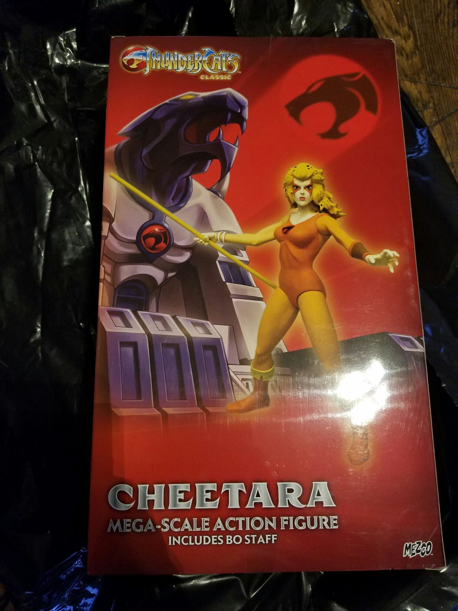 Cheetara - Mezco (Thundercats) action figure collectible [Barcode 696198480405] - Main Image 2