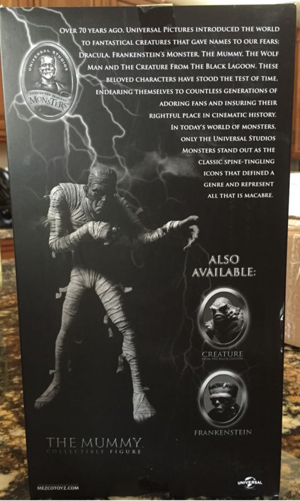 The Mummy - Mezco Toyz (Universal Studios Classic Monsters!) action figure collectible [Barcode 696198631036] - Main Image 2