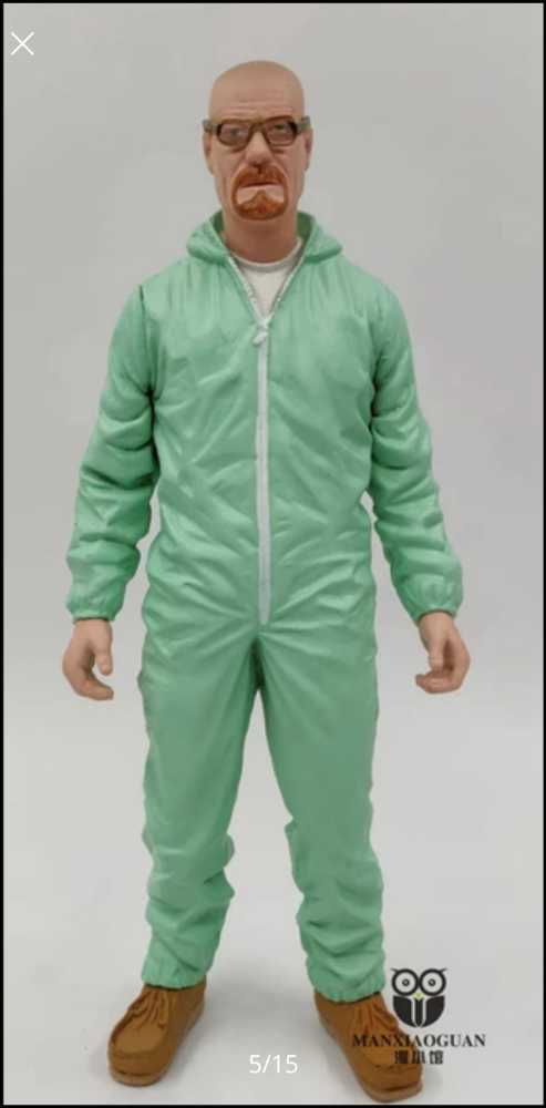 Walter White (Green Hazmat) - Mezco Toyz (Breaking Bad) action figure collectible [Barcode 696198751208] - Main Image 3