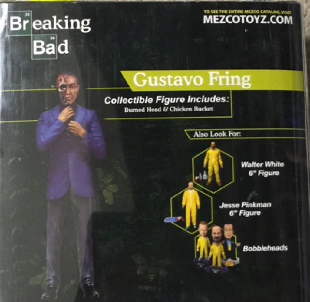 Gustavo Fring - Mezco (Breaking Bad) action figure collectible [Barcode 696198753615] - Main Image 2