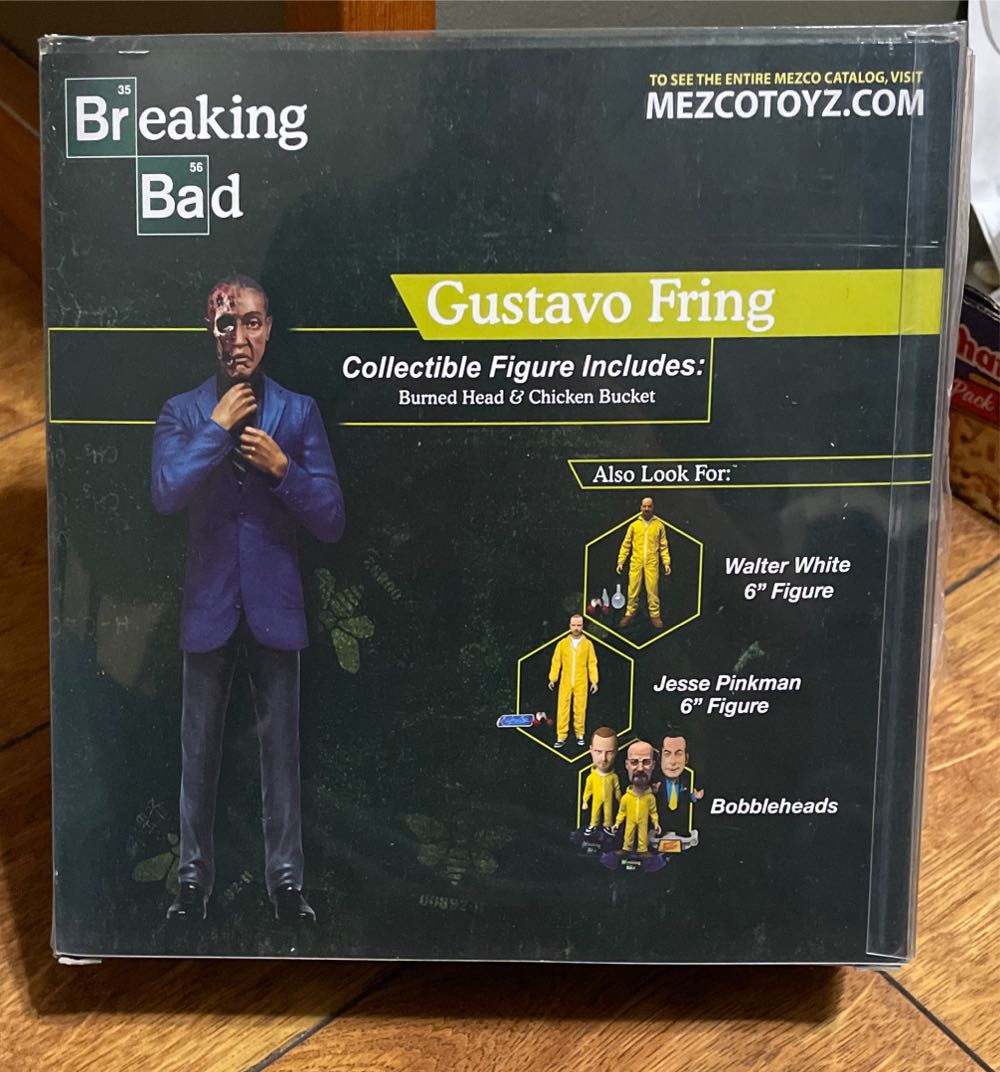 Gustavo Fring - Mezco (Breaking Bad) action figure collectible [Barcode 696198753615] - Main Image 3