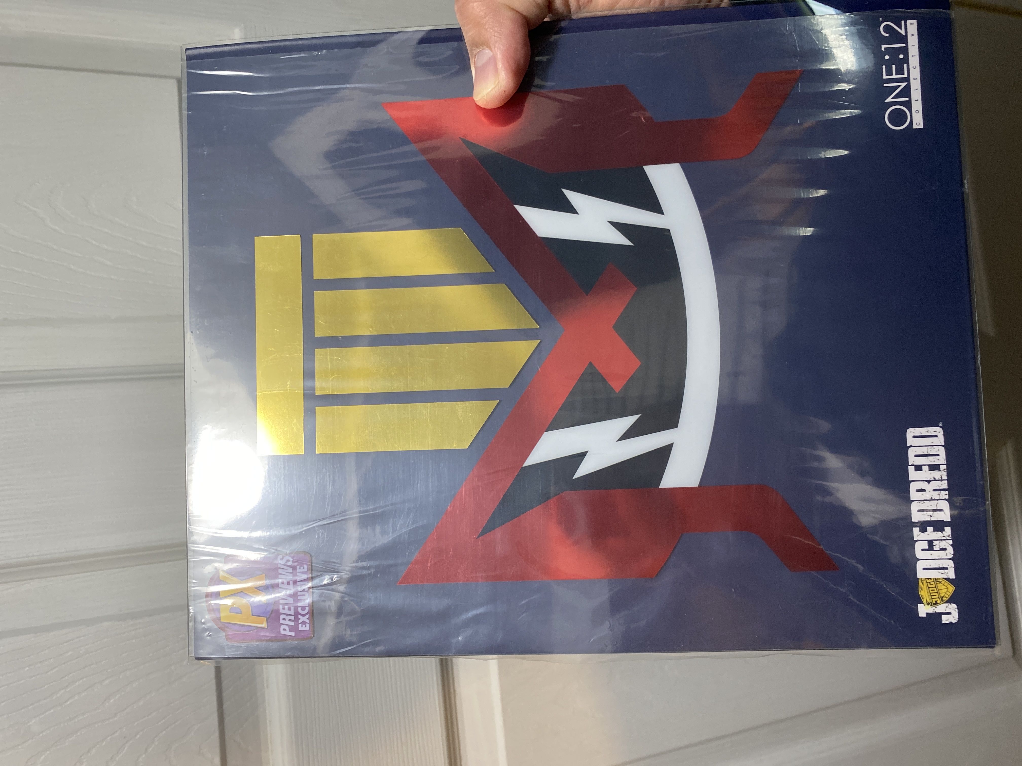 Judge Dredd PX - Mezco Toyz (JUDGE DREDD) action figure collectible [Barcode 696198760231] - Main Image 2