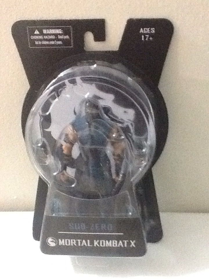 Sub-zero - Mezco Toys (Mortal Kombat X) action figure collectible [Barcode 696198890020] - Main Image 2