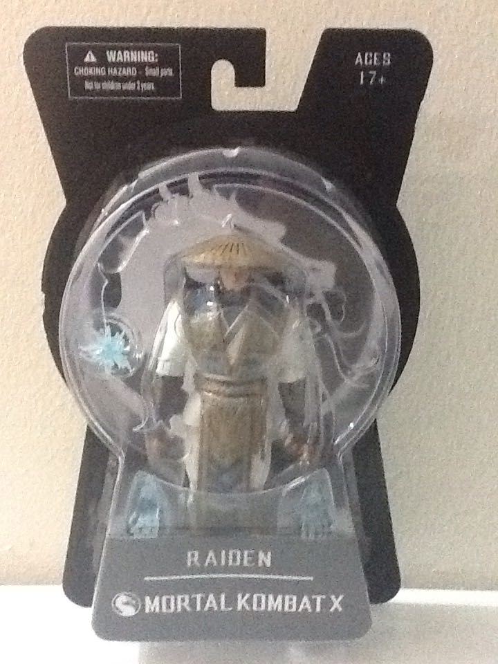 Mezco Toys Mortal Kombat X Raiden - Mezco Toys (Mortal Kombat X) action figure collectible [Barcode 696198890037] - Main Image 2