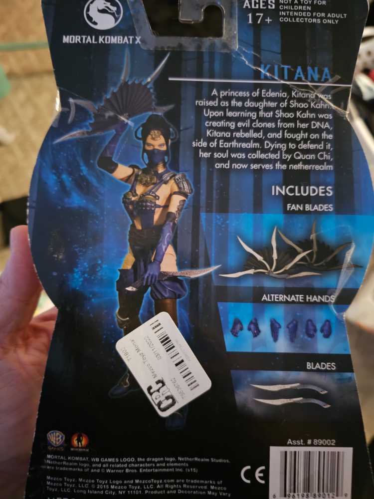 Mezco Toys Mortal Kombat X Kitana - Mezco Toys (Mortal Kombat X) action figure collectible [Barcode 696198890129] - Main Image 4