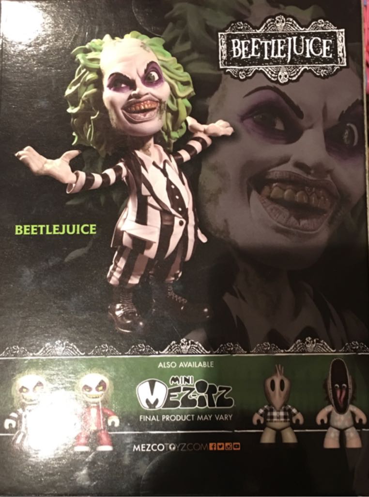 Beetle Juice Collectible Figure - Mezco Toys (Beetlejuice) action figure collectible [Barcode 696198904208] - Main Image 2