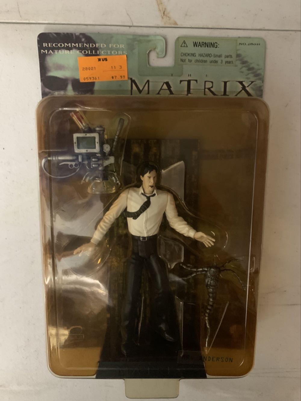 Mr. Anderson - N2 Toys (The Matrix The Film) action figure collectible [Barcode 696254280246] - Main Image 3