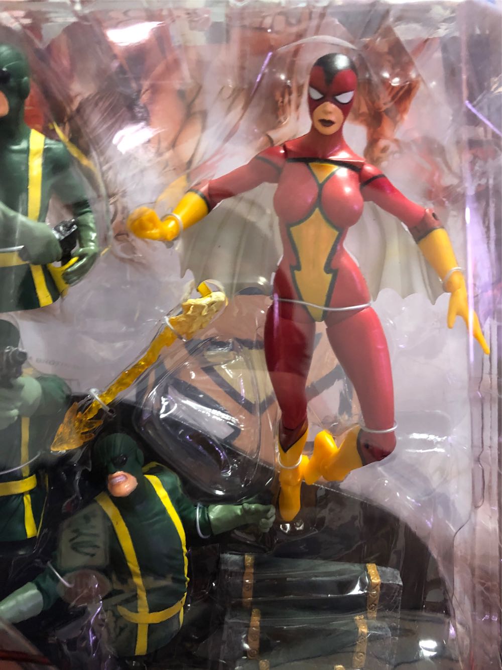 Spider-Woman - Diamond Select (Marvel Selcet) action figure collectible [Barcode 699788107843] - Main Image 3