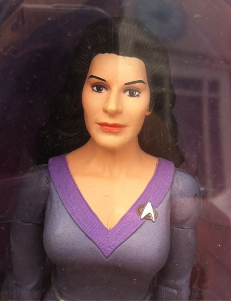 Commander Deanna Troi (Casual Uniform) - Diamond Select (Star Trek) (Star Trek - The Next Generation) action figure collectible [Barcode 699788175330] - Main Image 2