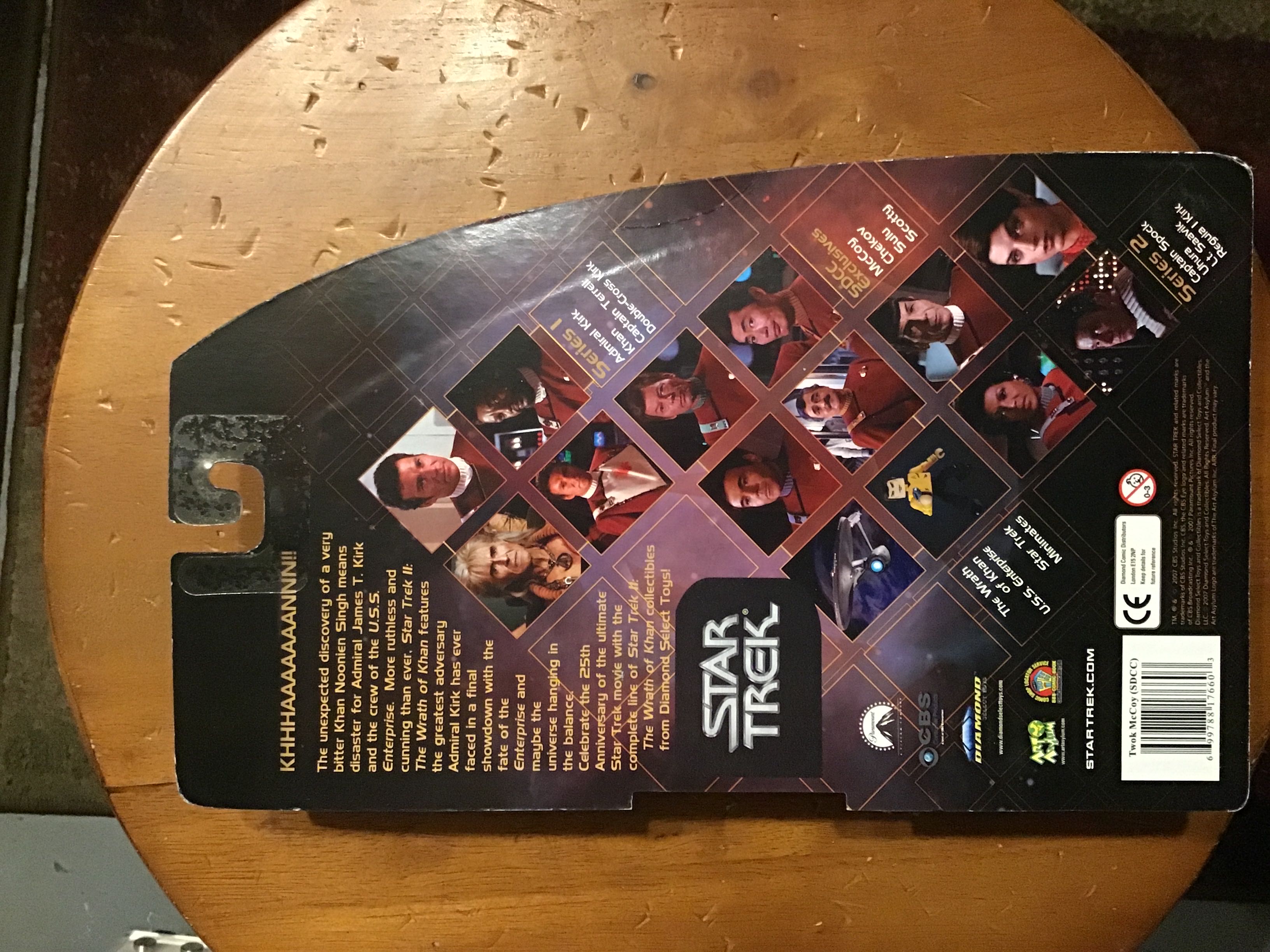 Dr. Leonard McCoy Star Trek TWOK - Art Asylum (Star Trek) (Classic Star Trek Movie Series) action figure collectible [Barcode 699788176603] - Main Image 4