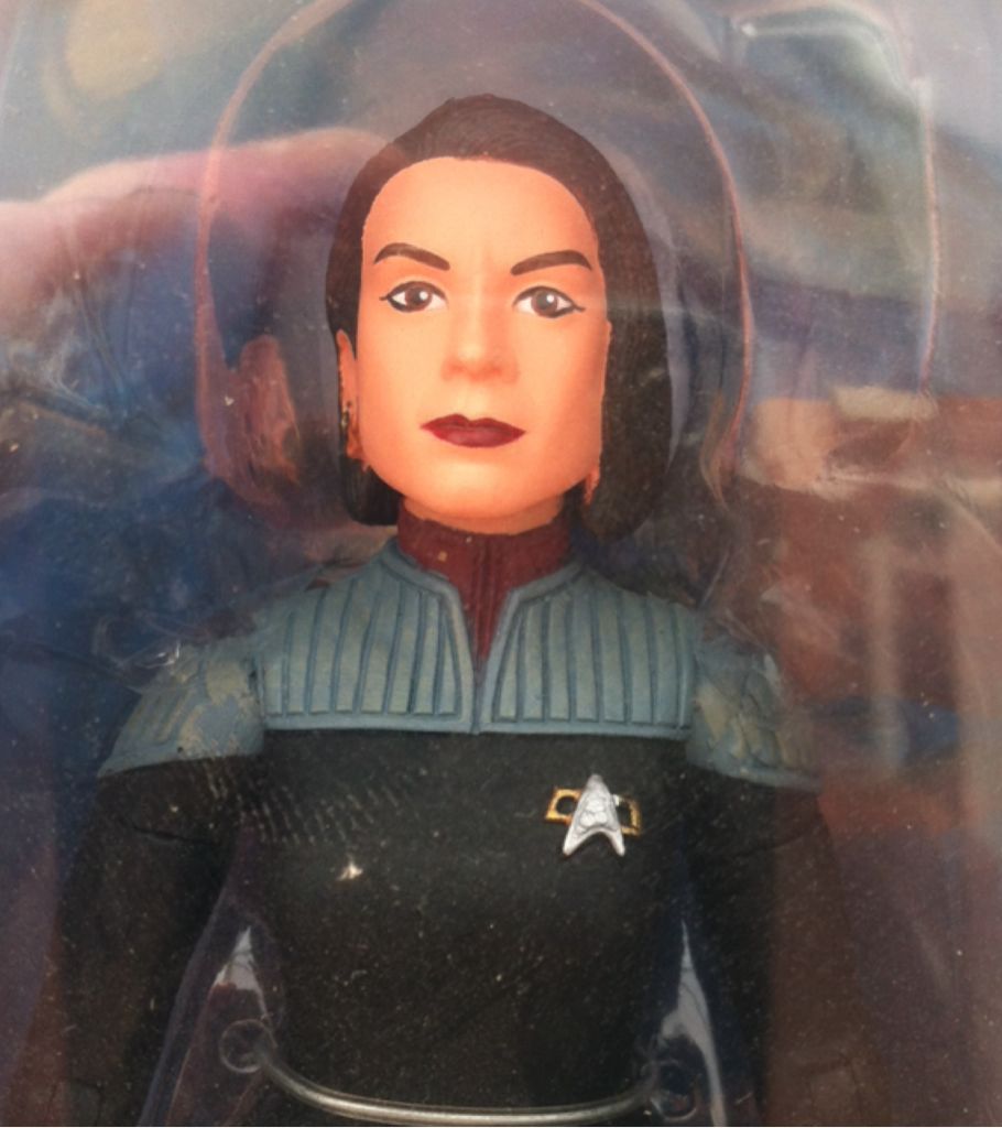 Colonel Kira Nerys - Diamond Select (Star Trek) (Star Trek DST) action figure collectible [Barcode 699788176962] - Main Image 2