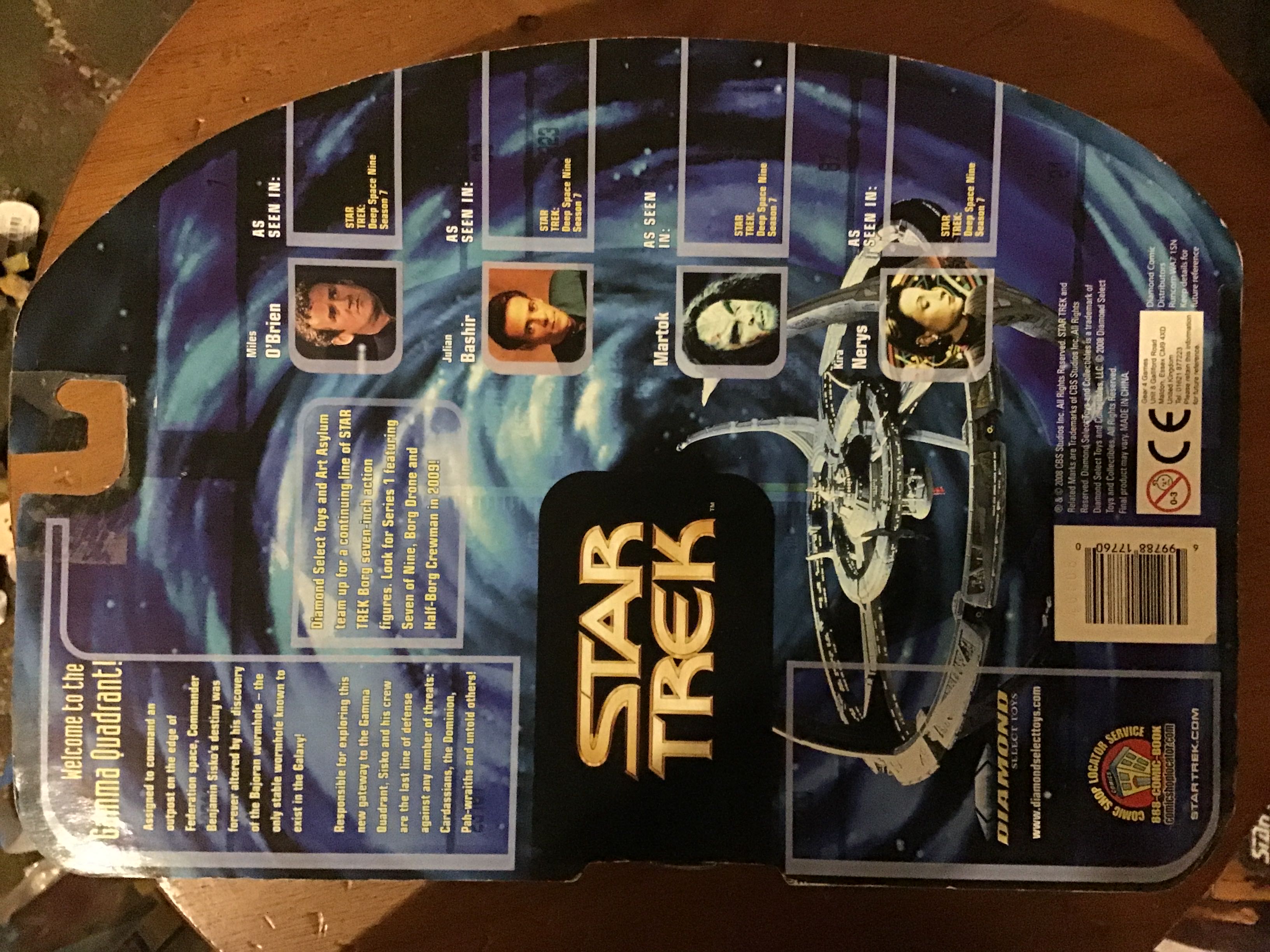 Dr. Julian Bashir - Diamond Select (Star Trek) (Star Trek Deep Space Nine) action figure collectible [Barcode 699788177600] - Main Image 3