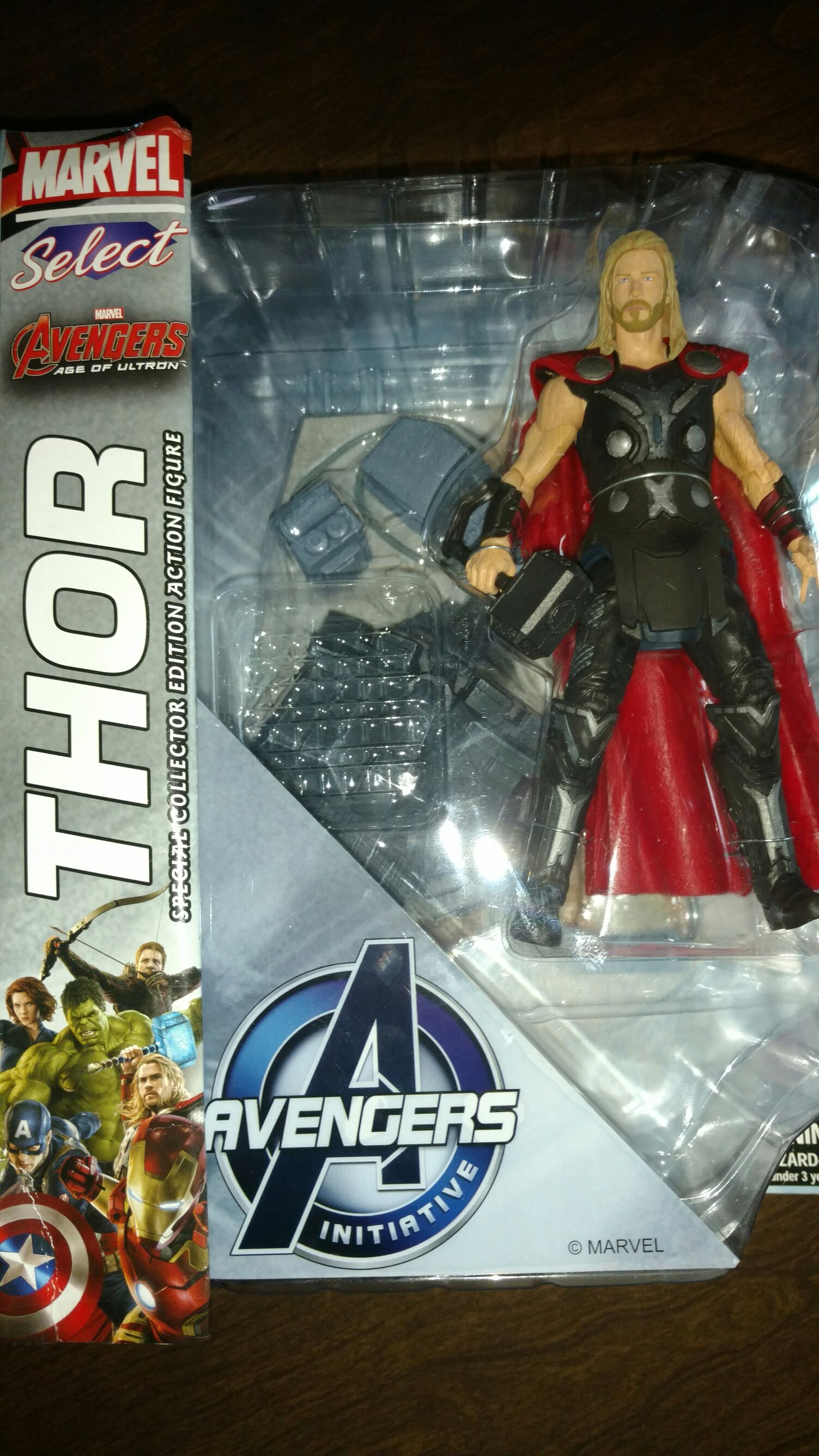 Thor - Marvel Select (The Avengers) - Daimond Select (Marvel) action figure collectible [Barcode 699788180914] - Main Image 1