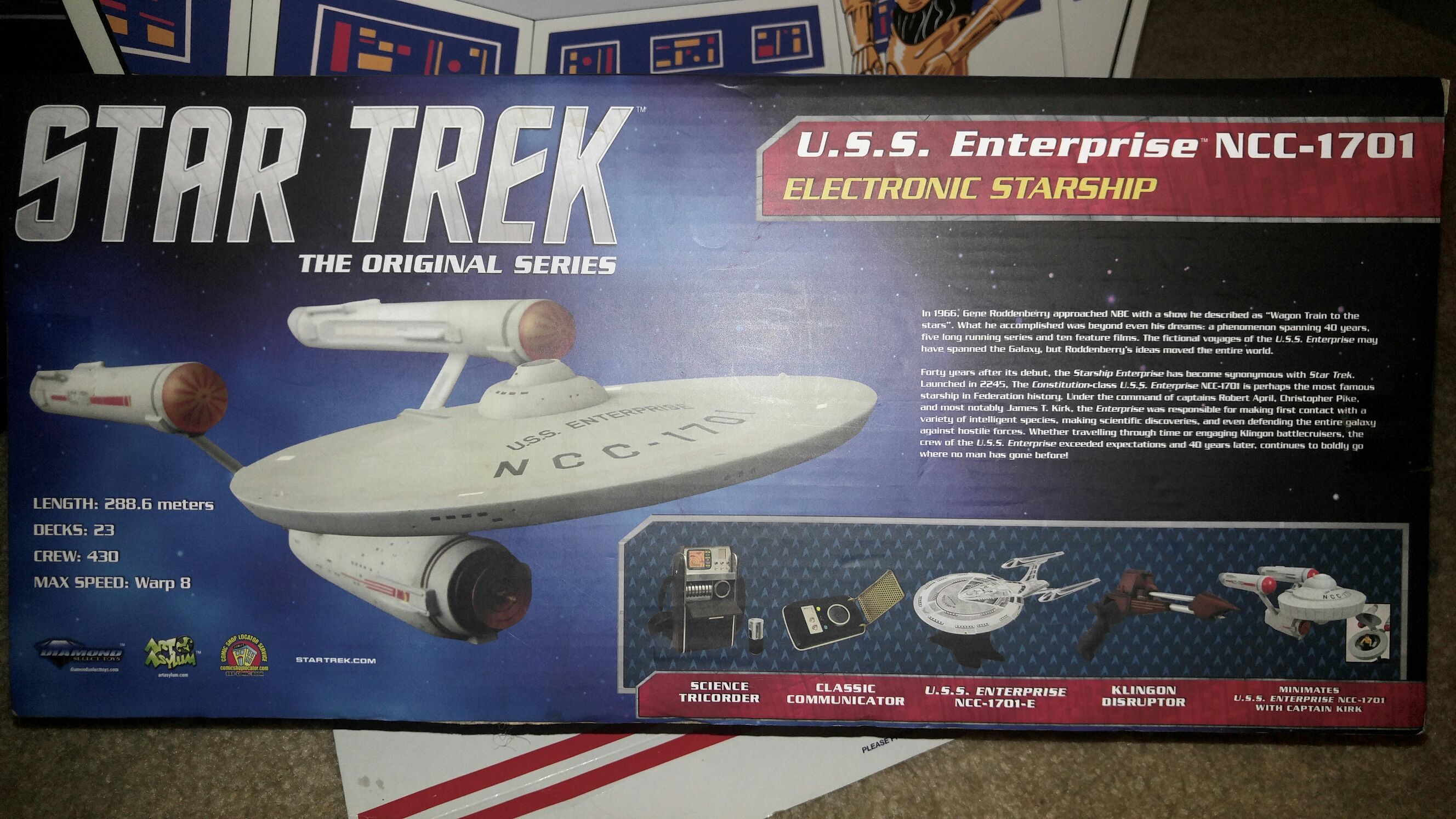 U.S.S. Enterprise NCC-1701 - Art Asylum (Star Trek) action figure collectible [Barcode 699788181553] - Main Image 2