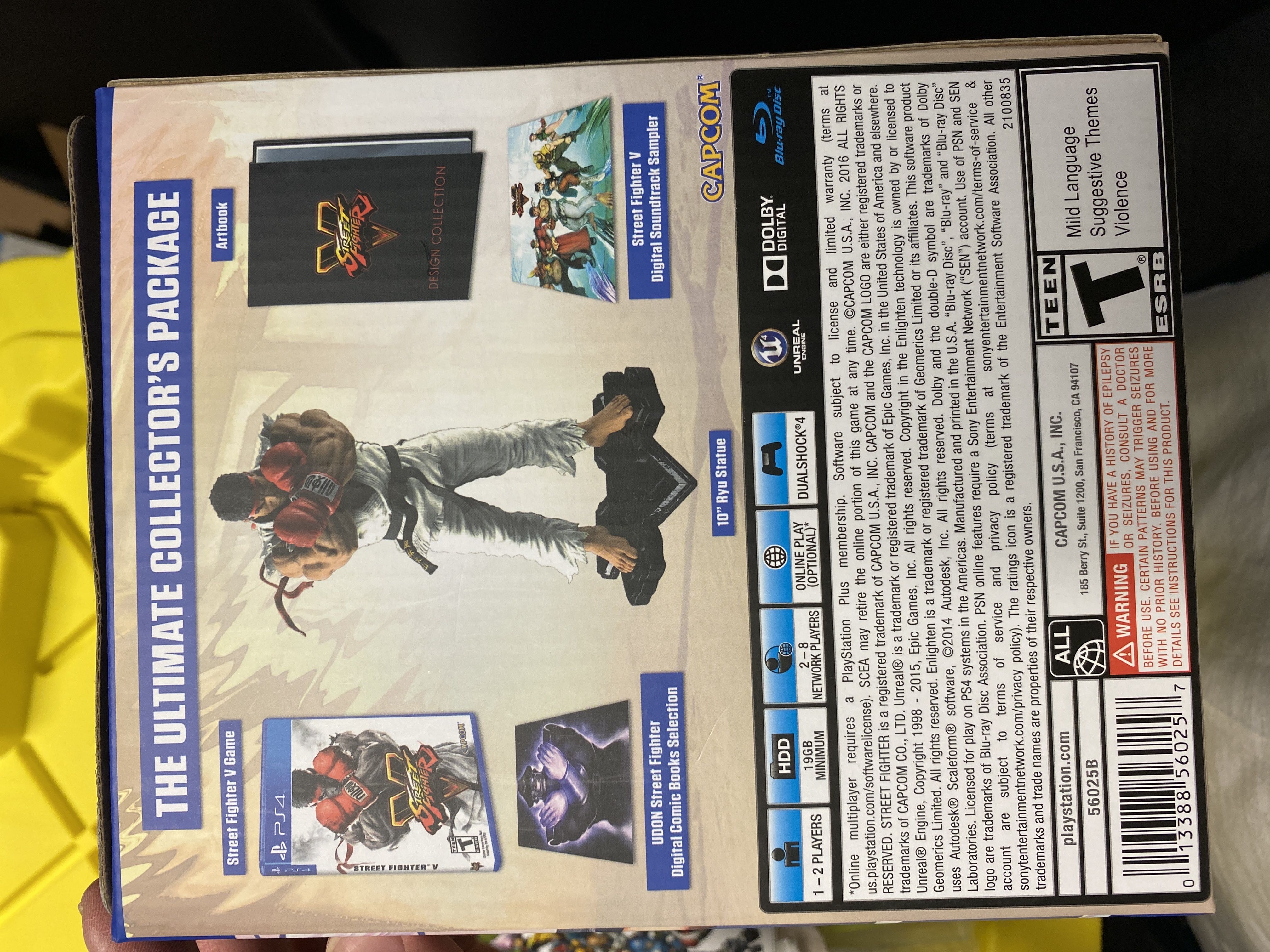 Sony PS4 Capcom Street Fighter V Collectors Edition - Capcom (Street Fighter) action figure collectible [Barcode 013388560257] - Main Image 3