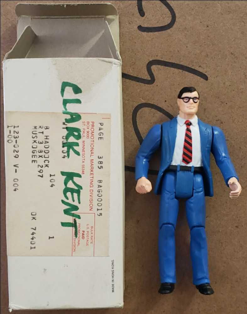 Clark Kent, Mail Away Exclusive - Kenner (Super Powers collection) action figure collectible - Main Image 4